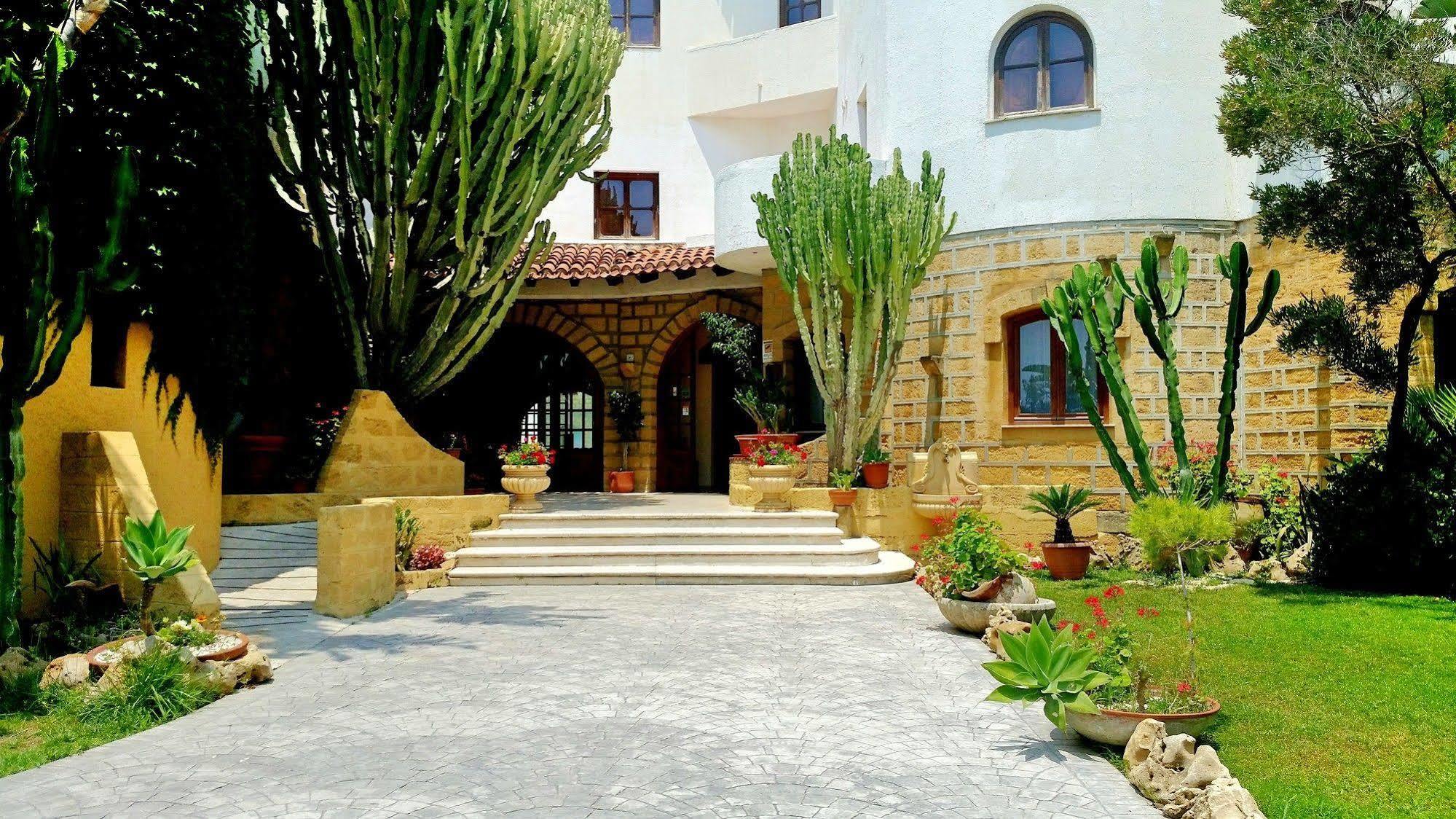 Hotel Akrabello Agrigento Bagian luar foto