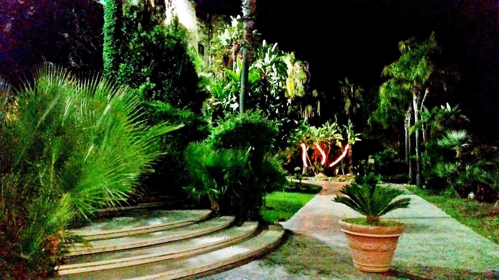 Hotel Akrabello Agrigento Bagian luar foto